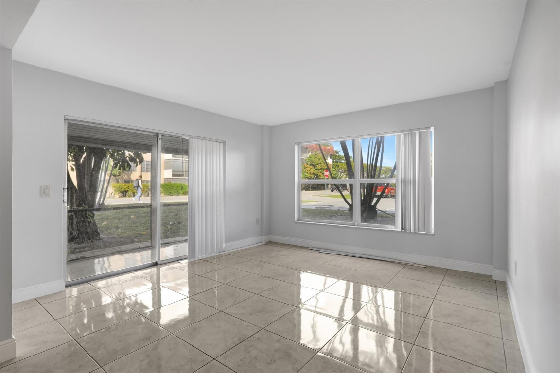 F10543950 Property Photo 16