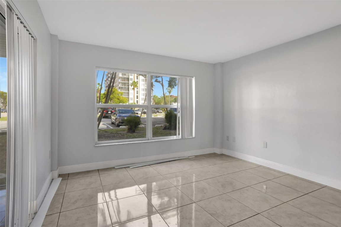 F10543950 Property Photo 17
