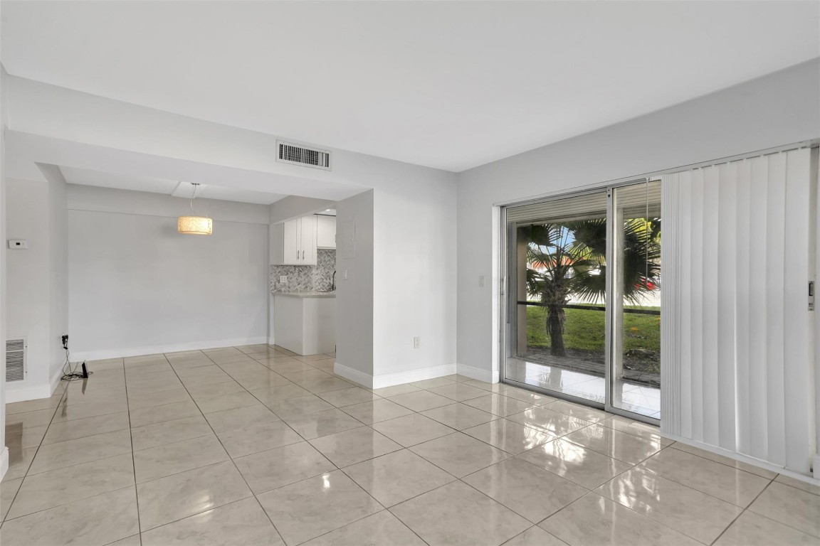 F10543950 Property Photo 19