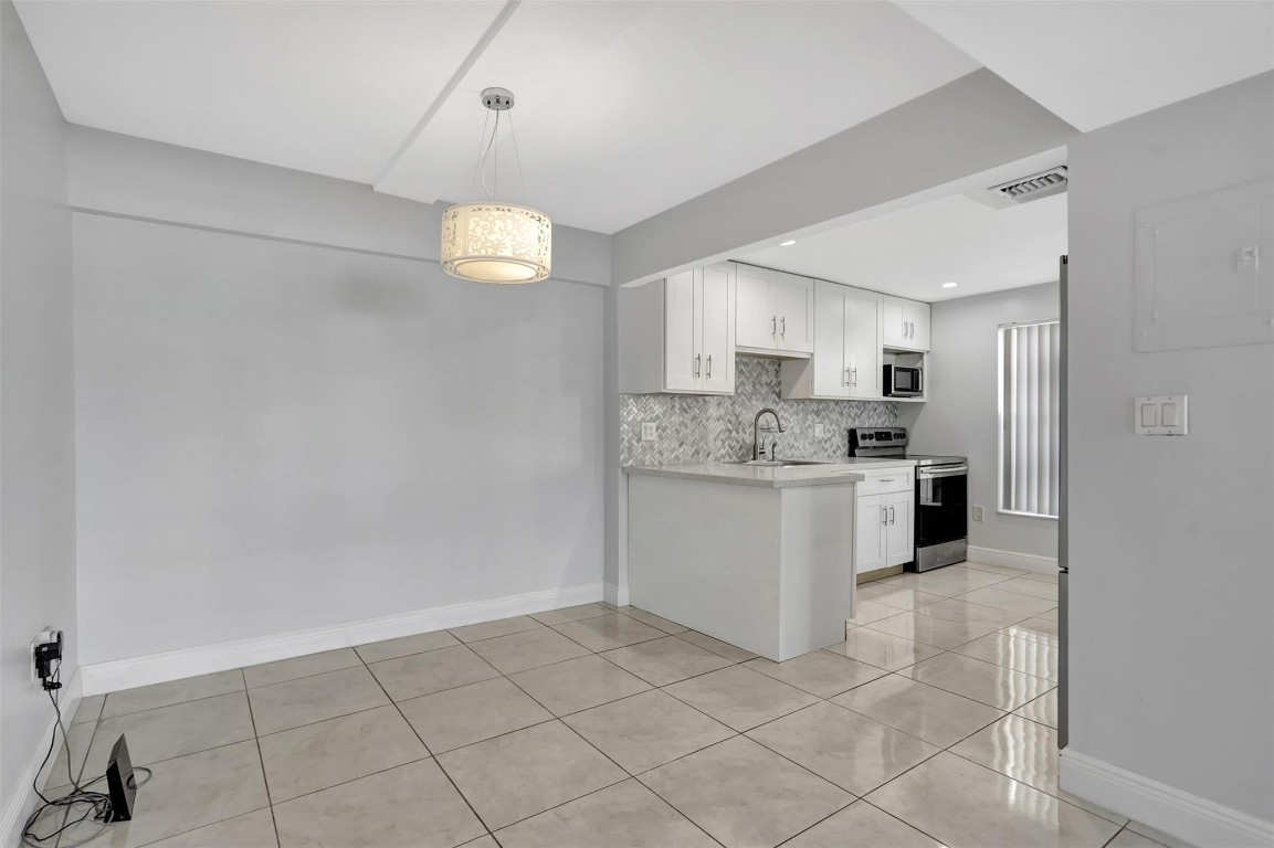 F10543950 Property Photo 21