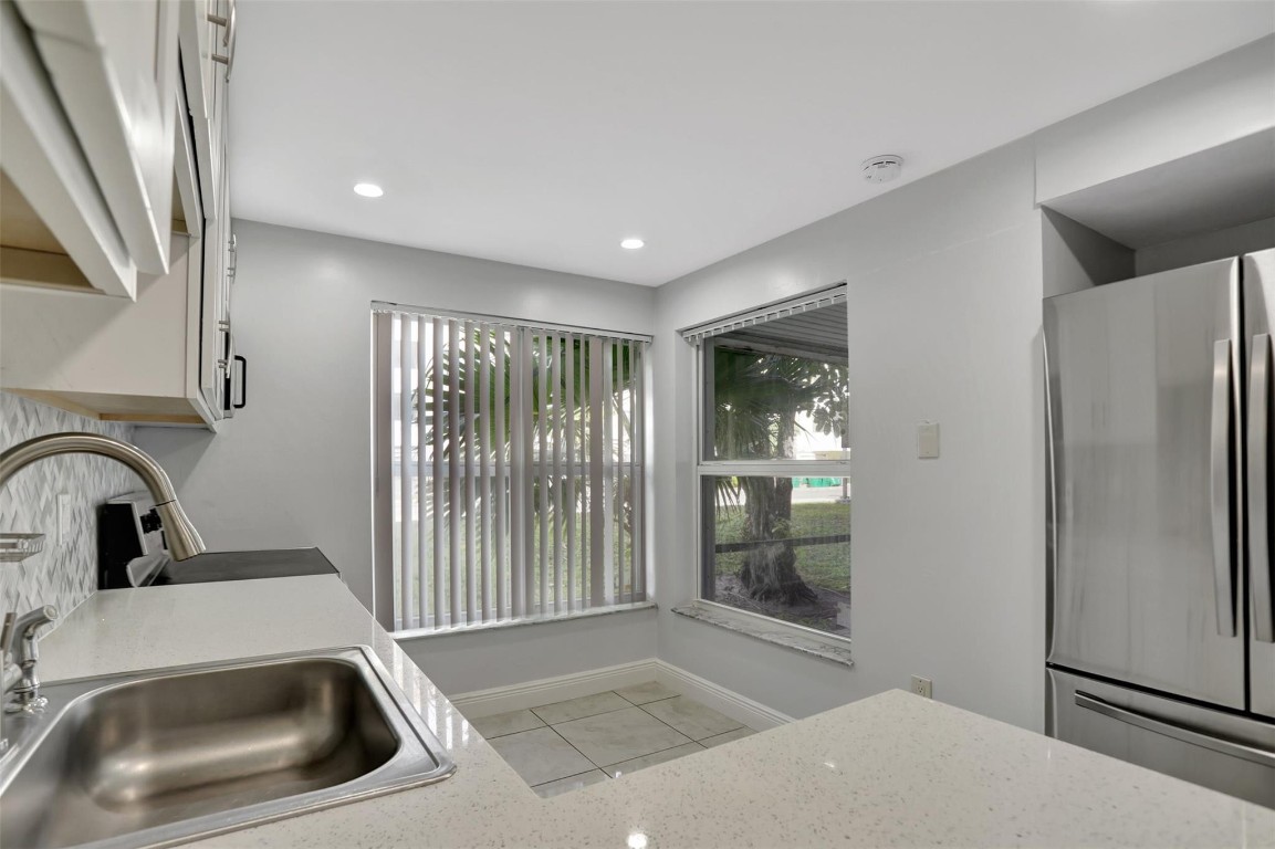 F10543950 Property Photo 23