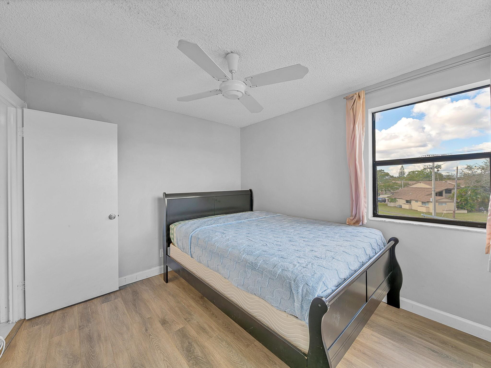 10466 Sunrise Lakes Boulevard 312 Property Photo 12