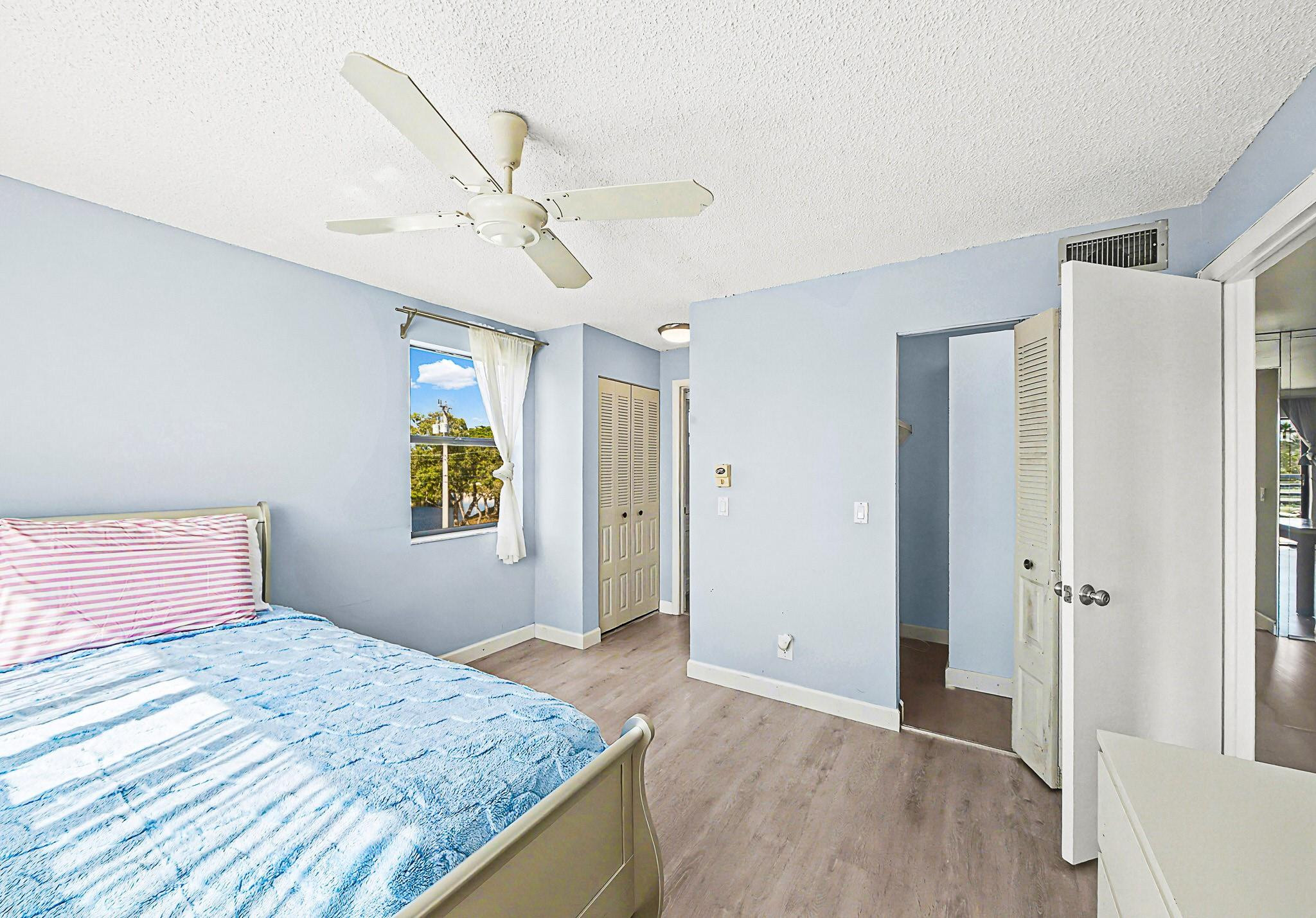 10466 Sunrise Lakes Boulevard 312 Property Photo 21