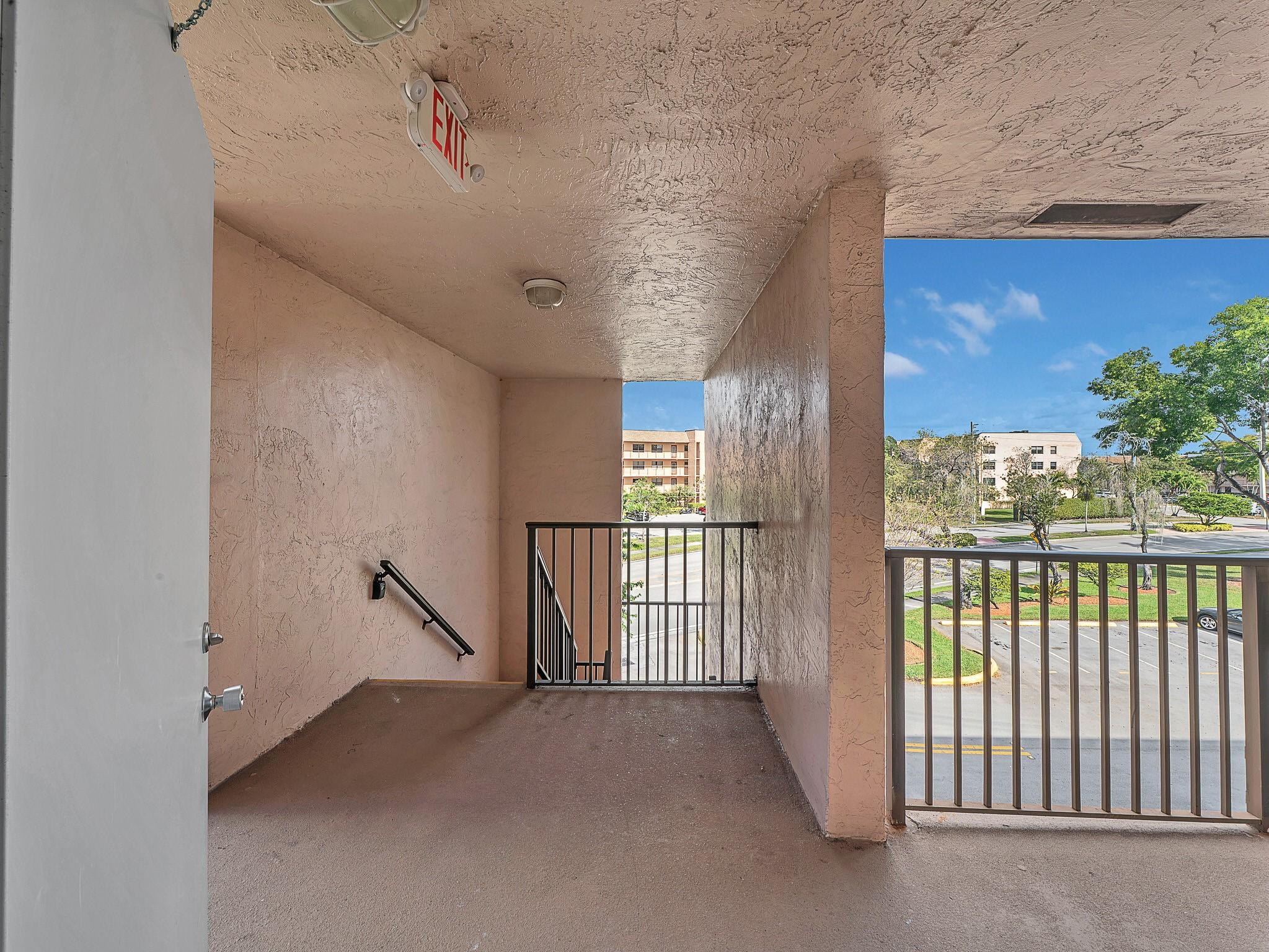 10466 Sunrise Lakes Boulevard 312 Property Photo 38
