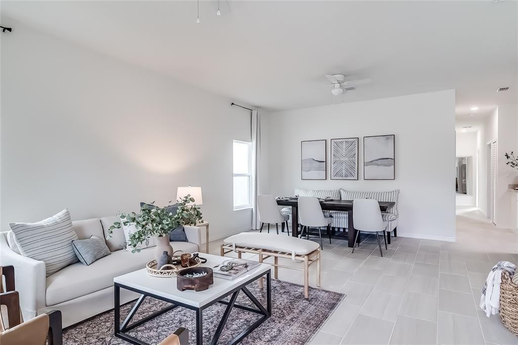 1103 Gigon Court Property Photo 3