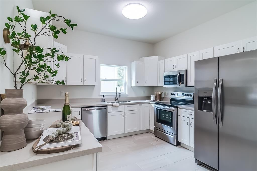 1103 Gigon Court Property Photo 4