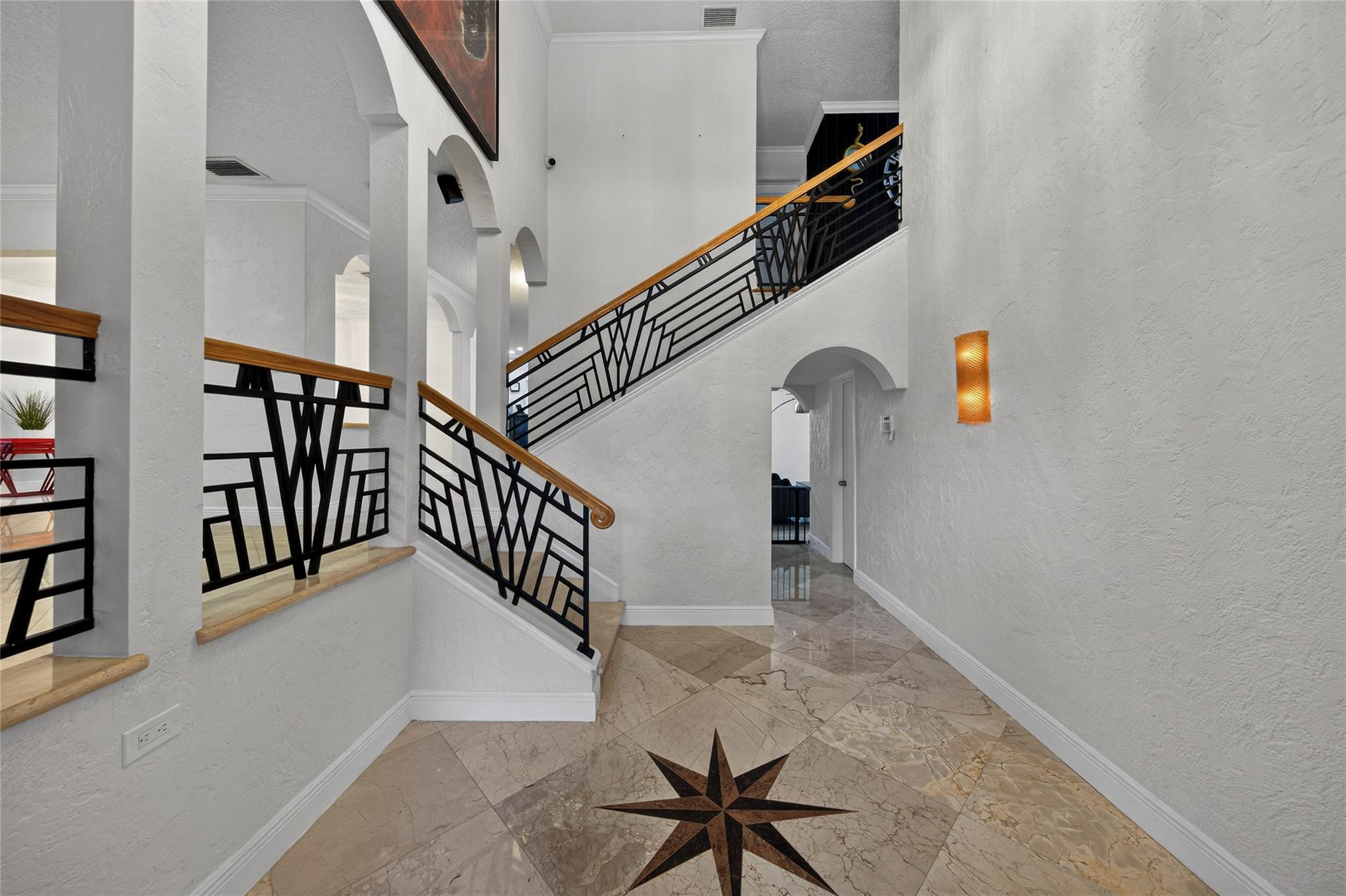 629 Kensington Place Property Photo 2