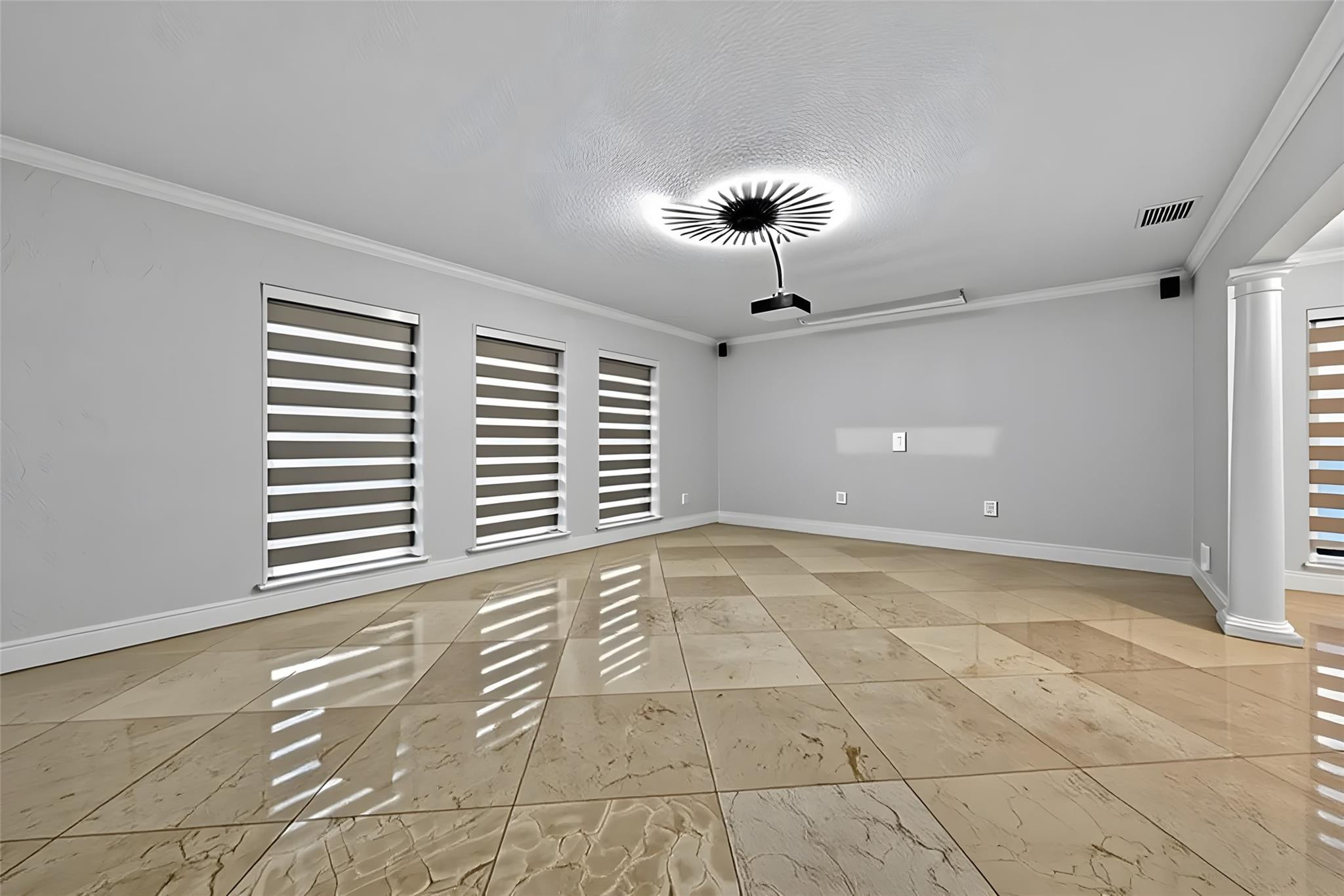 629 Kensington Place Property Photo 4