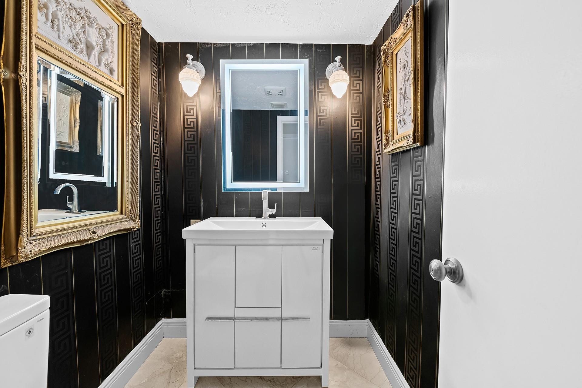 629 Kensington Place Property Photo 17