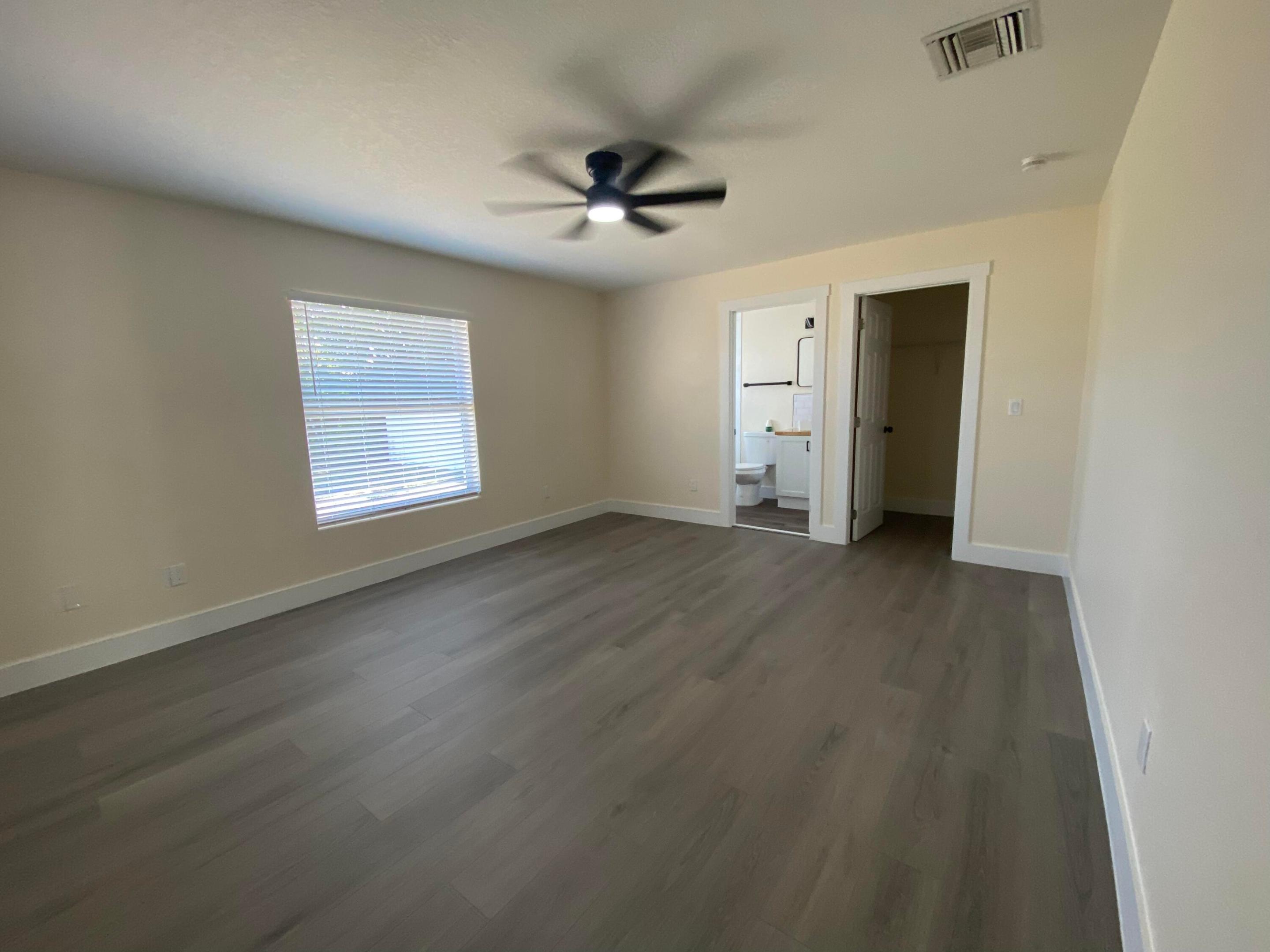 176 Sw 5th Court Property Photo 8