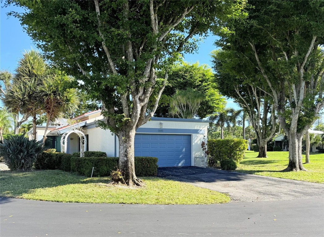 5541 Ainsley Court