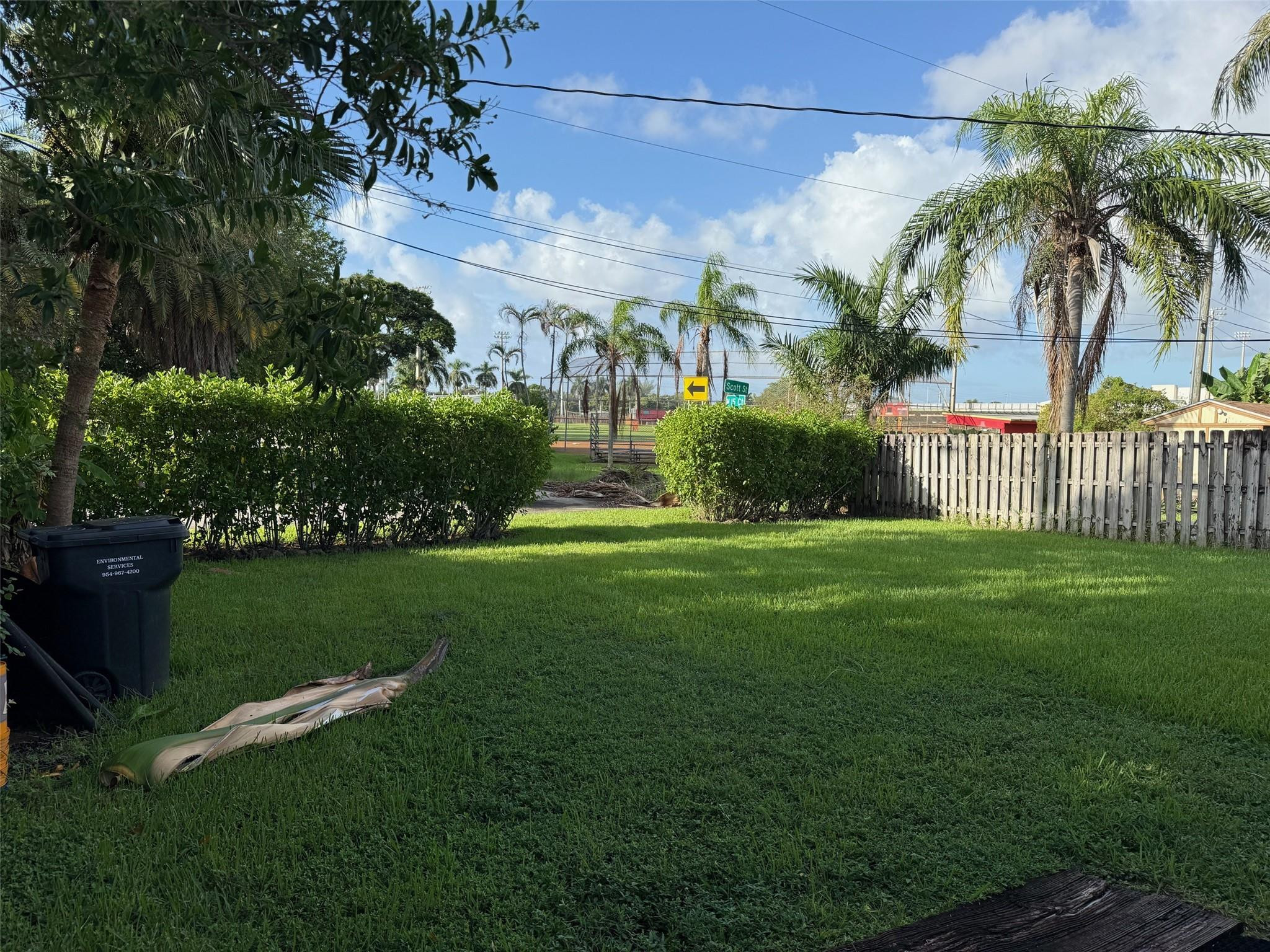 1526 Shenandoah Street Property Photo 5