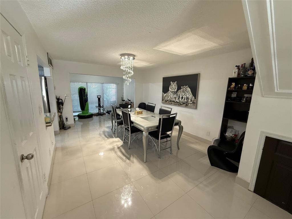 F10544733 Property Photo 2