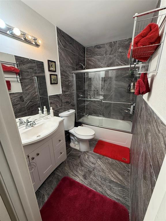 F10544733 Property Photo 8