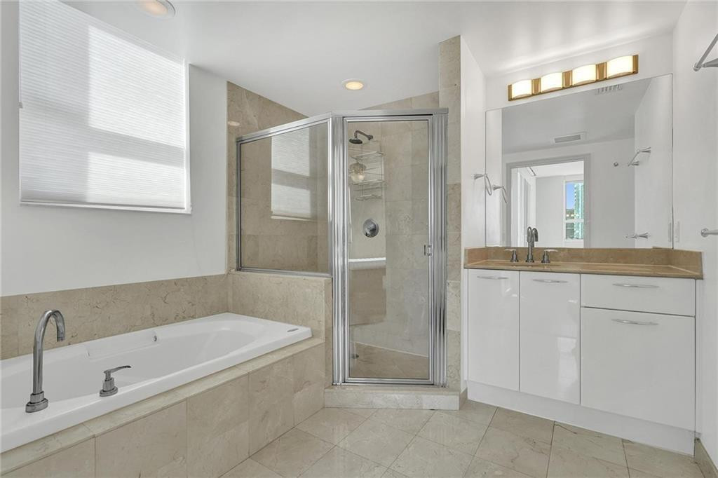 350 Se 2nd Street 1720 Property Photo 18