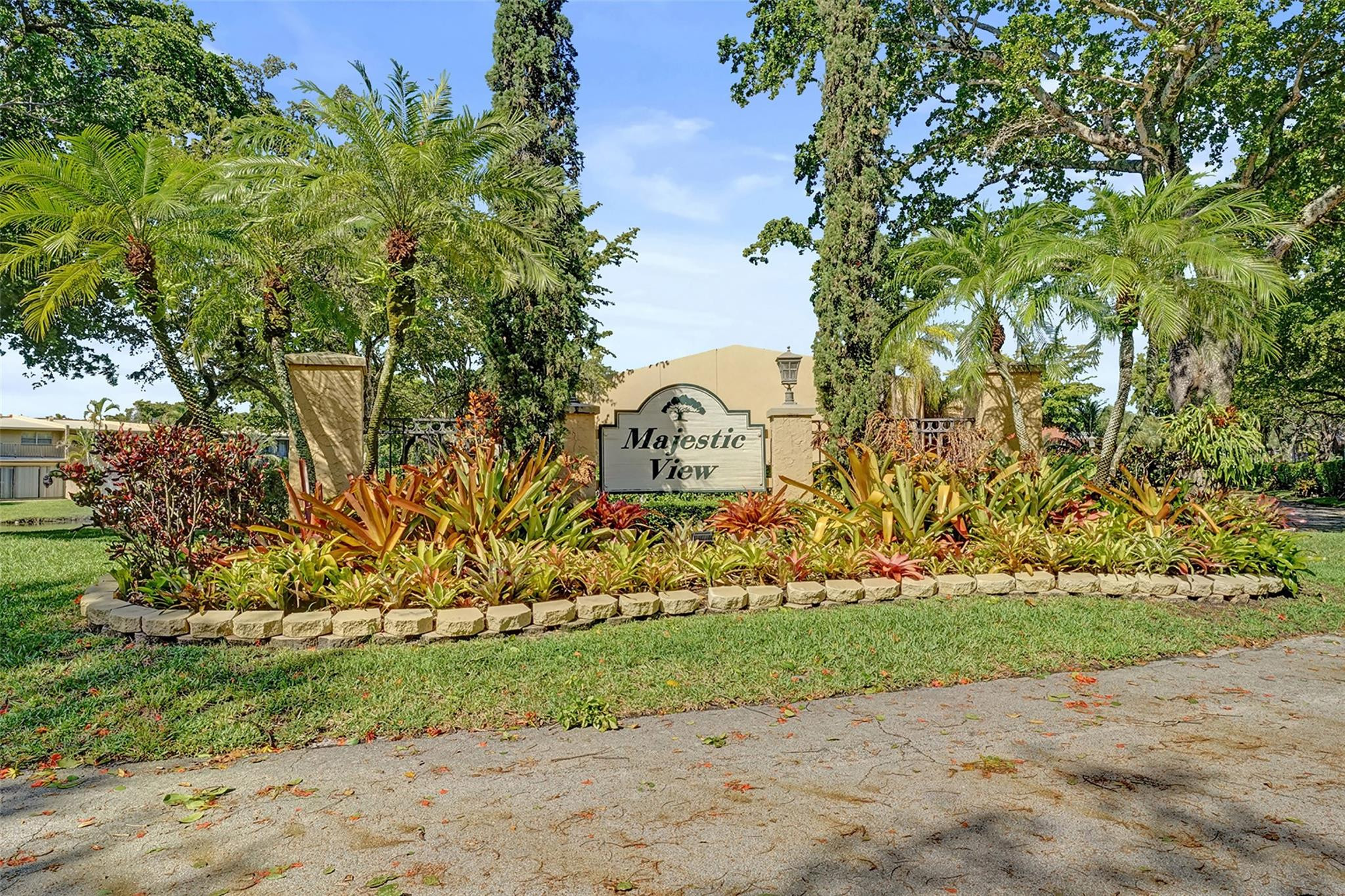 750 E Coco Plum Circle 2 Property Photo 21