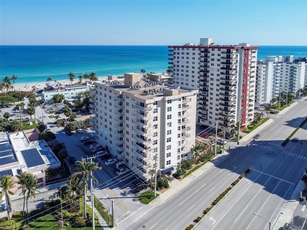 1401 S Ocean Drive 502 Property Photo 4