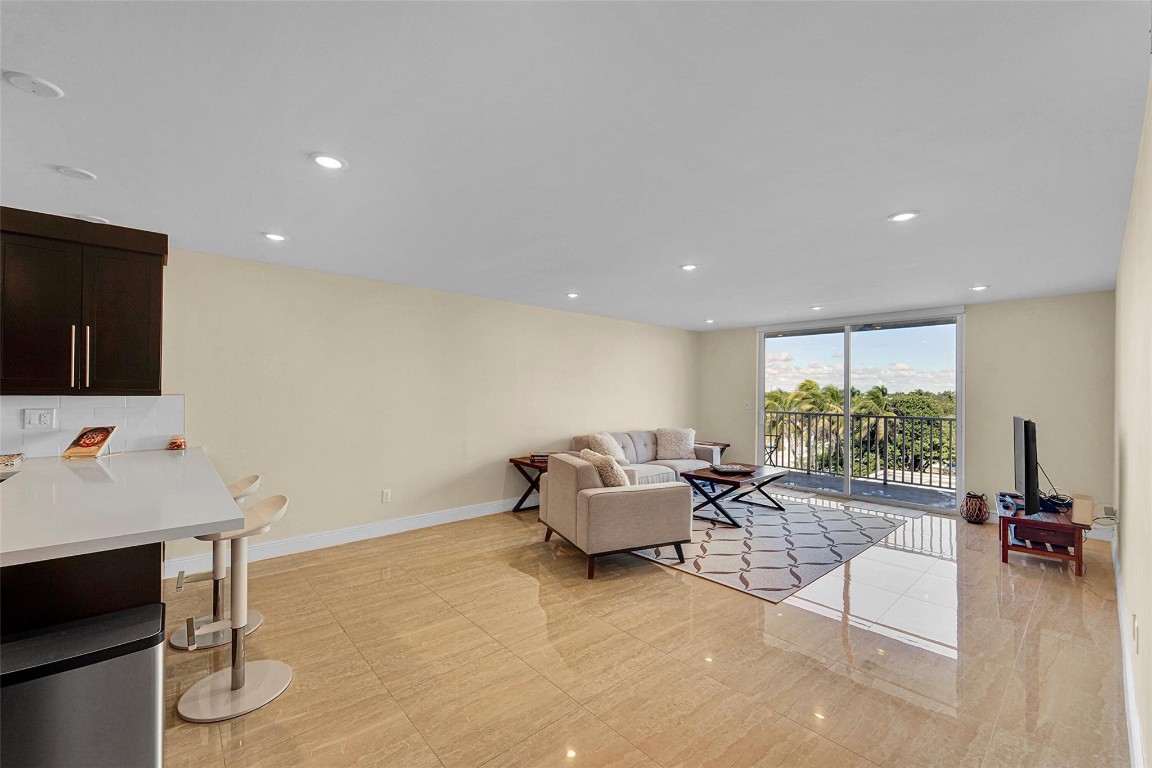 1401 S Ocean Drive 502 Property Photo 19