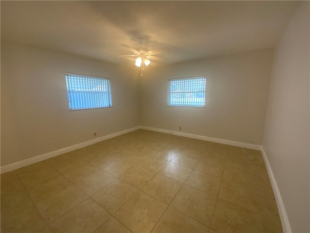 7104 Nw 70th Street Property Photo 21