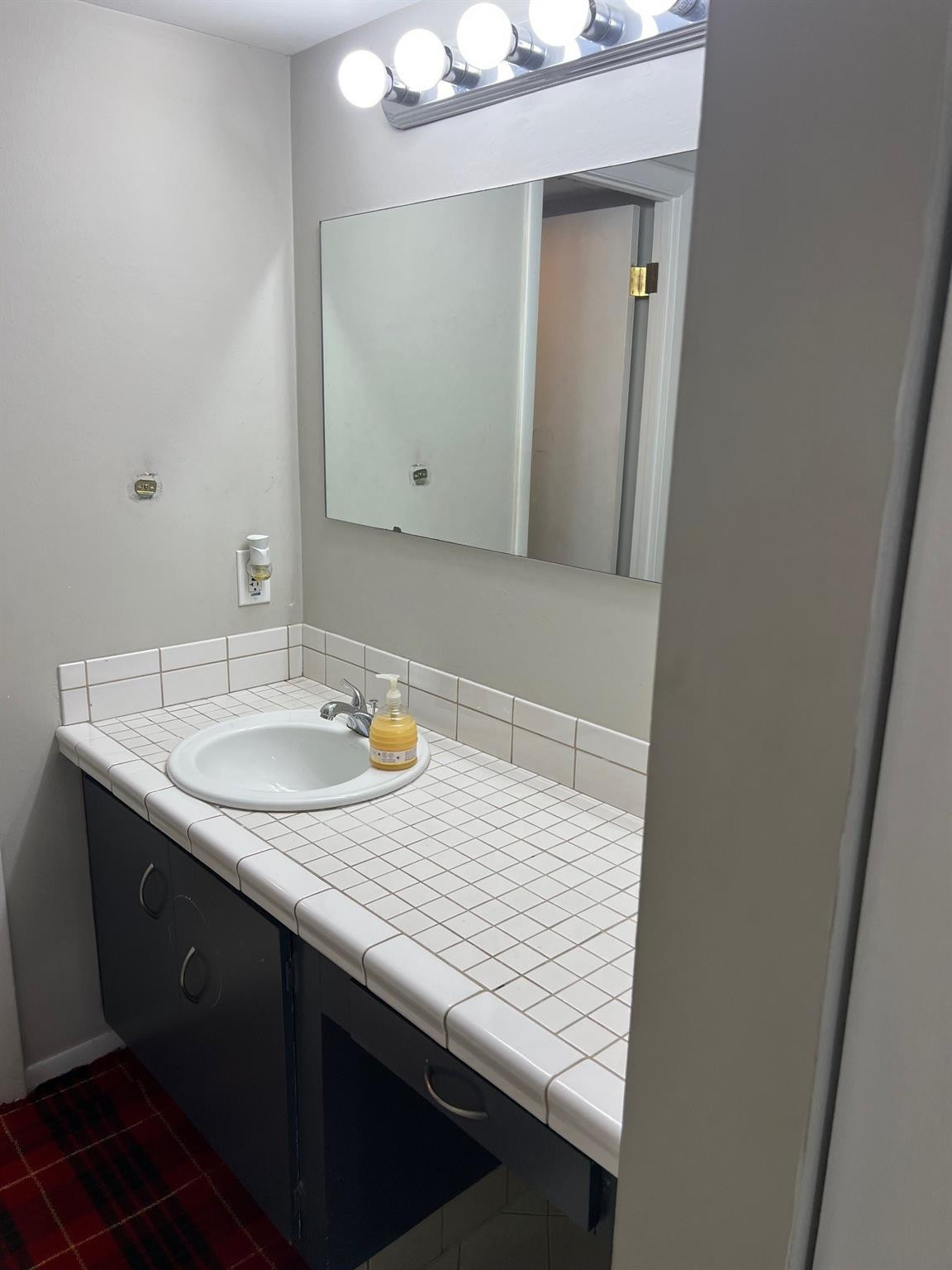 F10545430 Property Photo 11