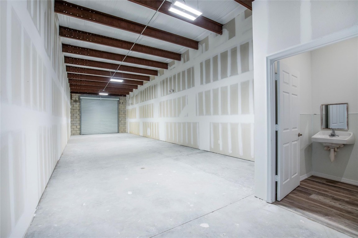 500 Property Photo 3