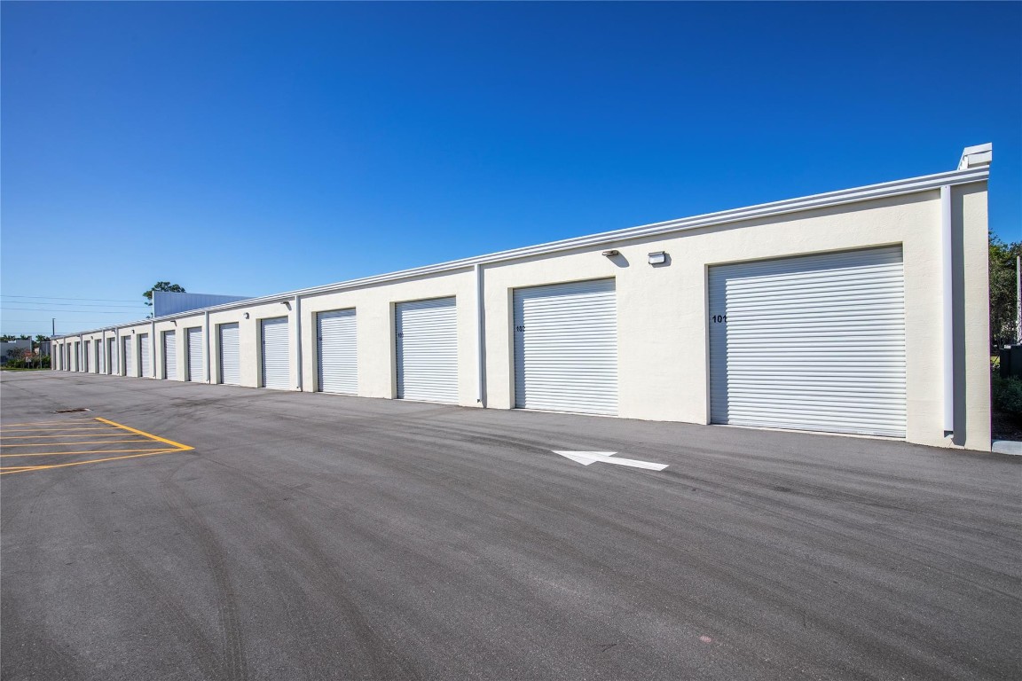 500 Property Photo 6