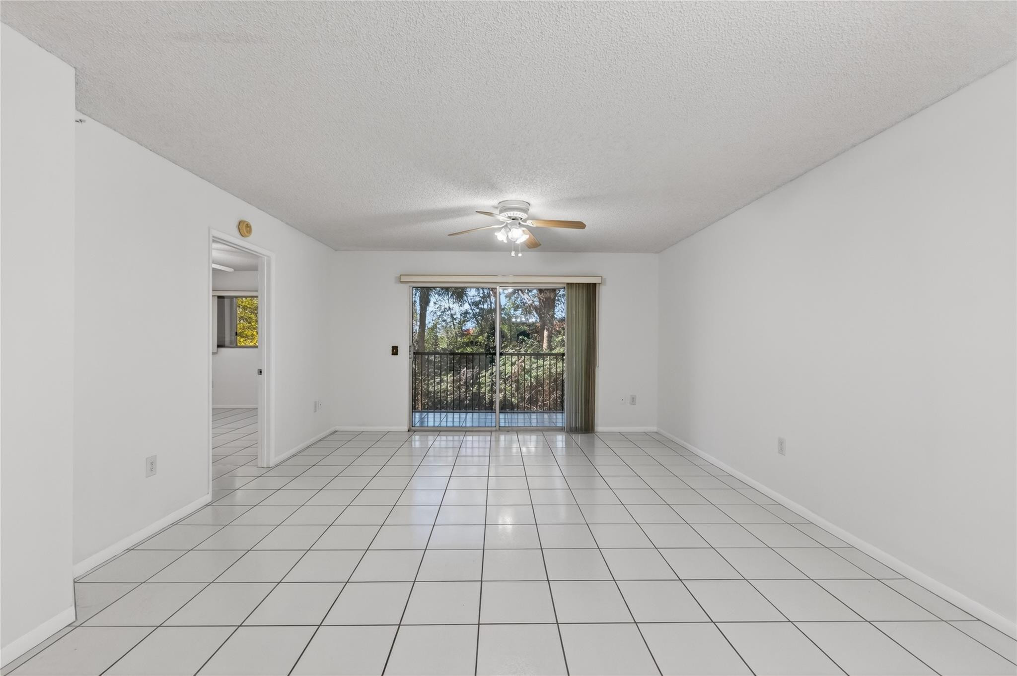 900 Sw 142nd Avenue 213l Property Photo 11