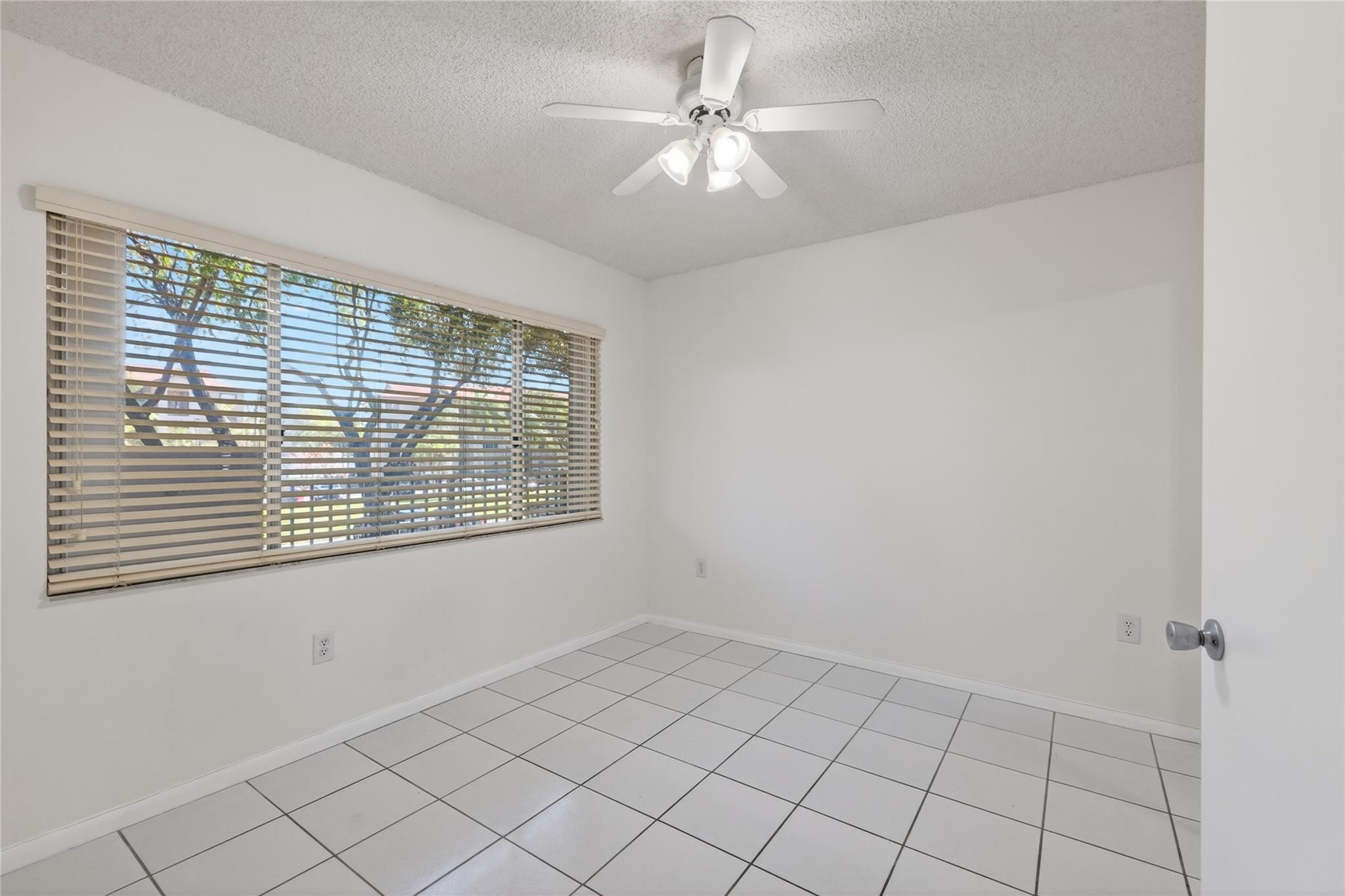 900 Sw 142nd Avenue 213l Property Photo 16