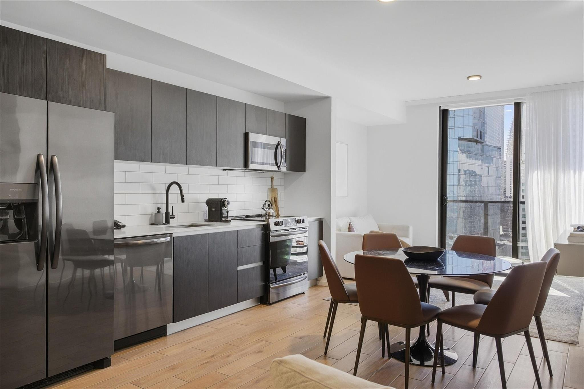 398 Ne 5th Street 2017 Property Photo 6
