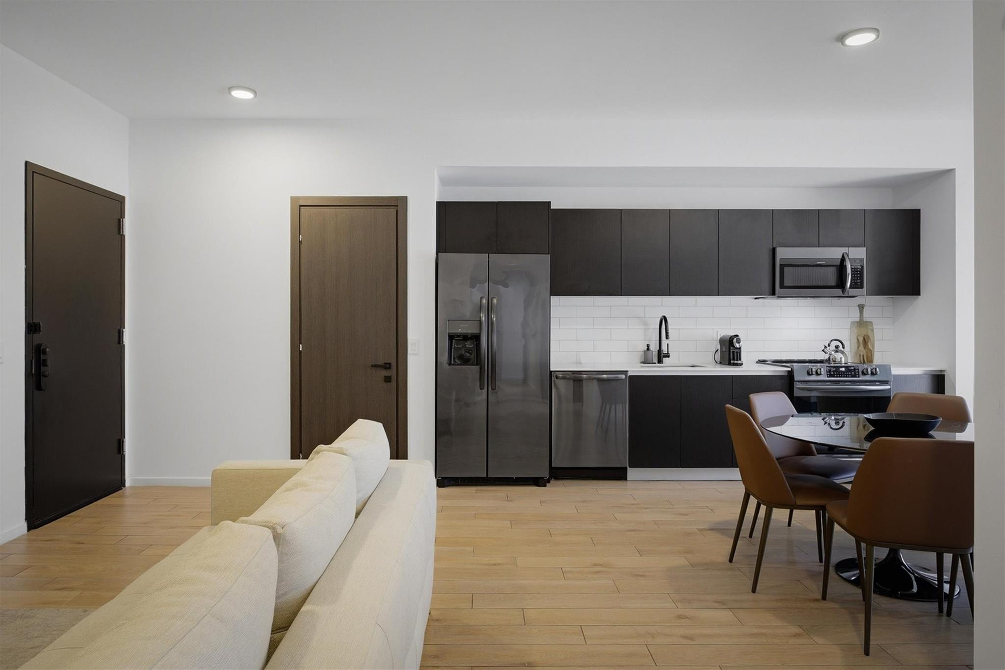 398 Ne 5th Street 2017 Property Photo 8