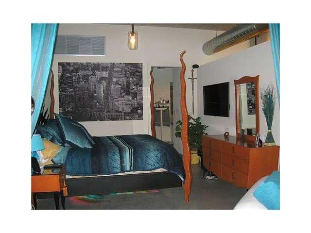 435 N Andrews Avenue 304 Property Photo 6