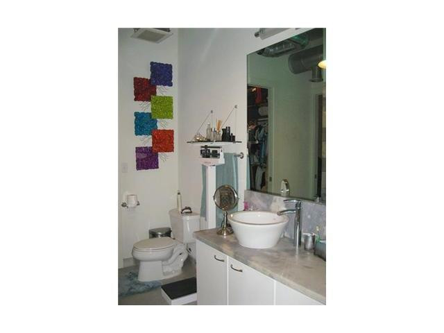 435 N Andrews Avenue 304 Property Photo 18