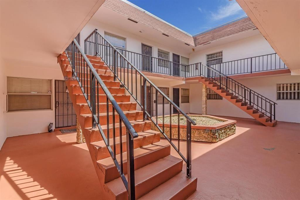 230 SW 1st Street G-8