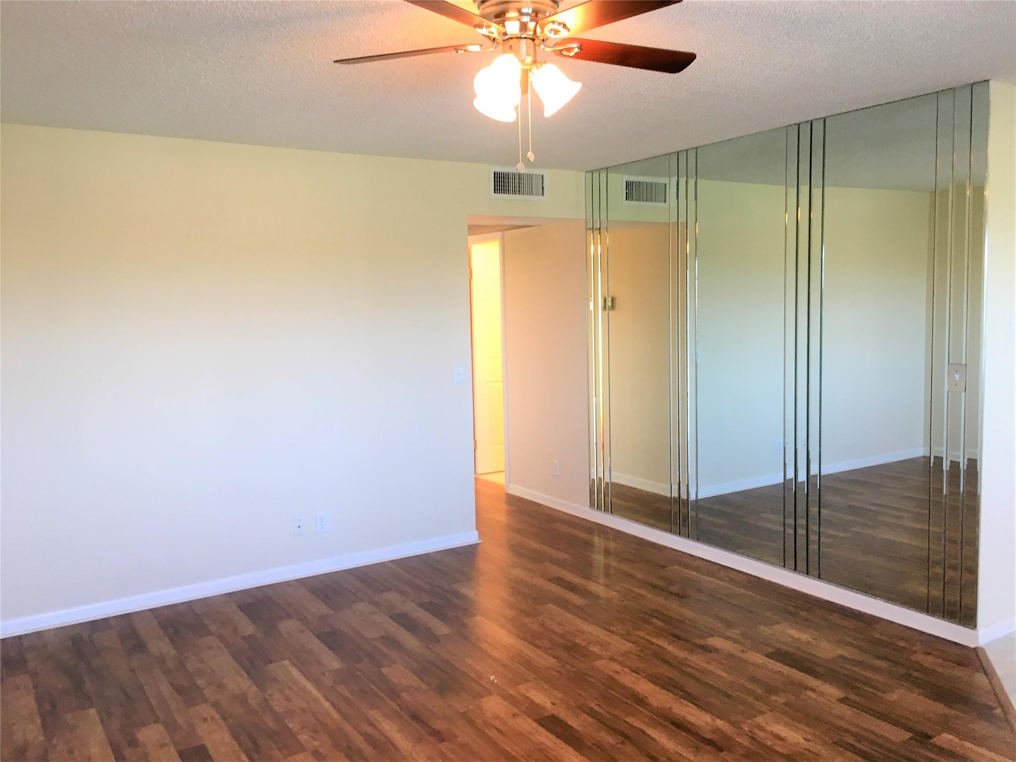 551 Sw 135th Avenue 405b Property Photo 12