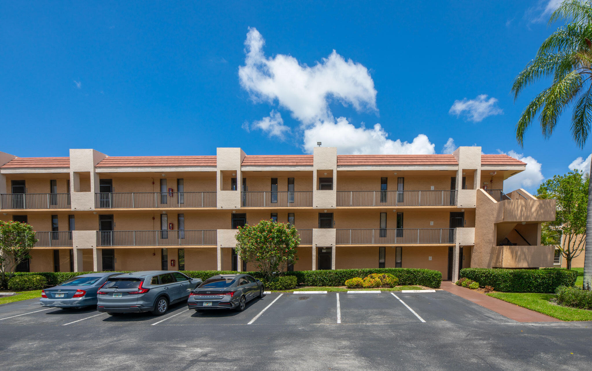 5926 Coral Lake Drive 302 Property Photo 1