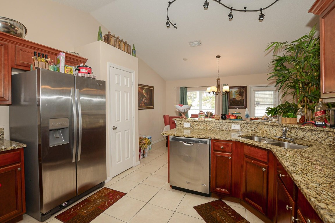 117 Ne Jettie Terrace Property Photo 23
