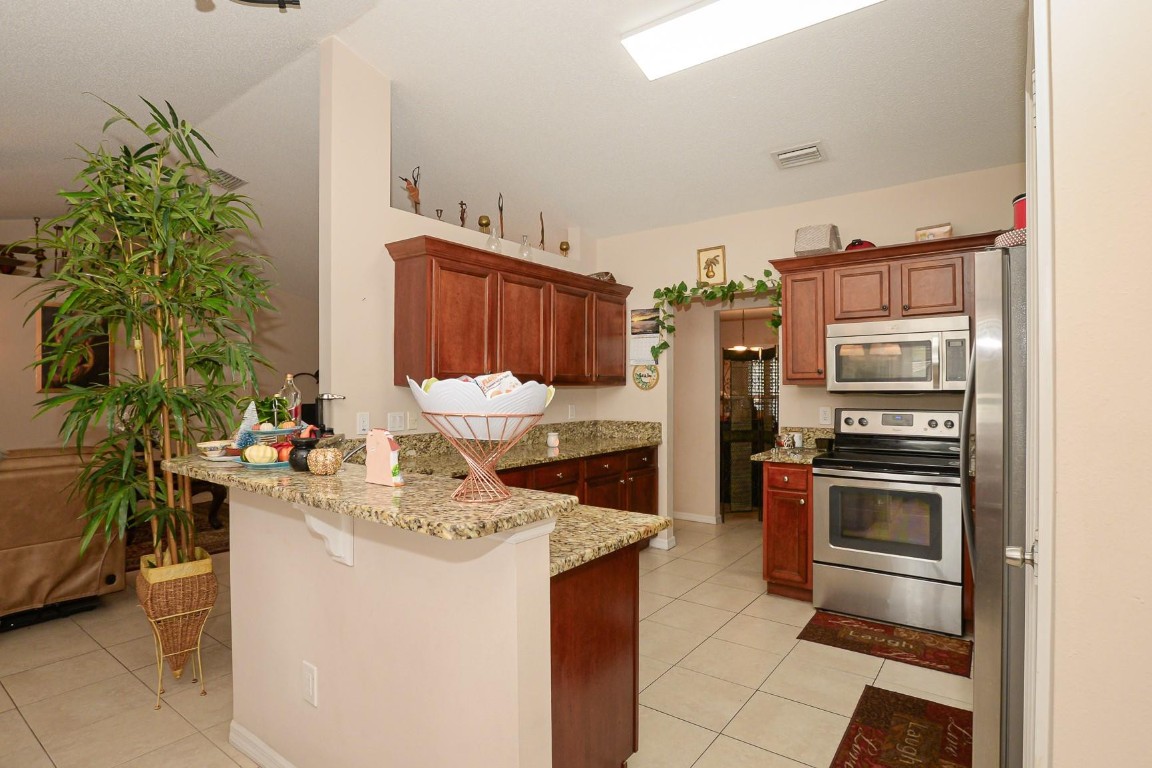 117 Ne Jettie Terrace Property Photo 24