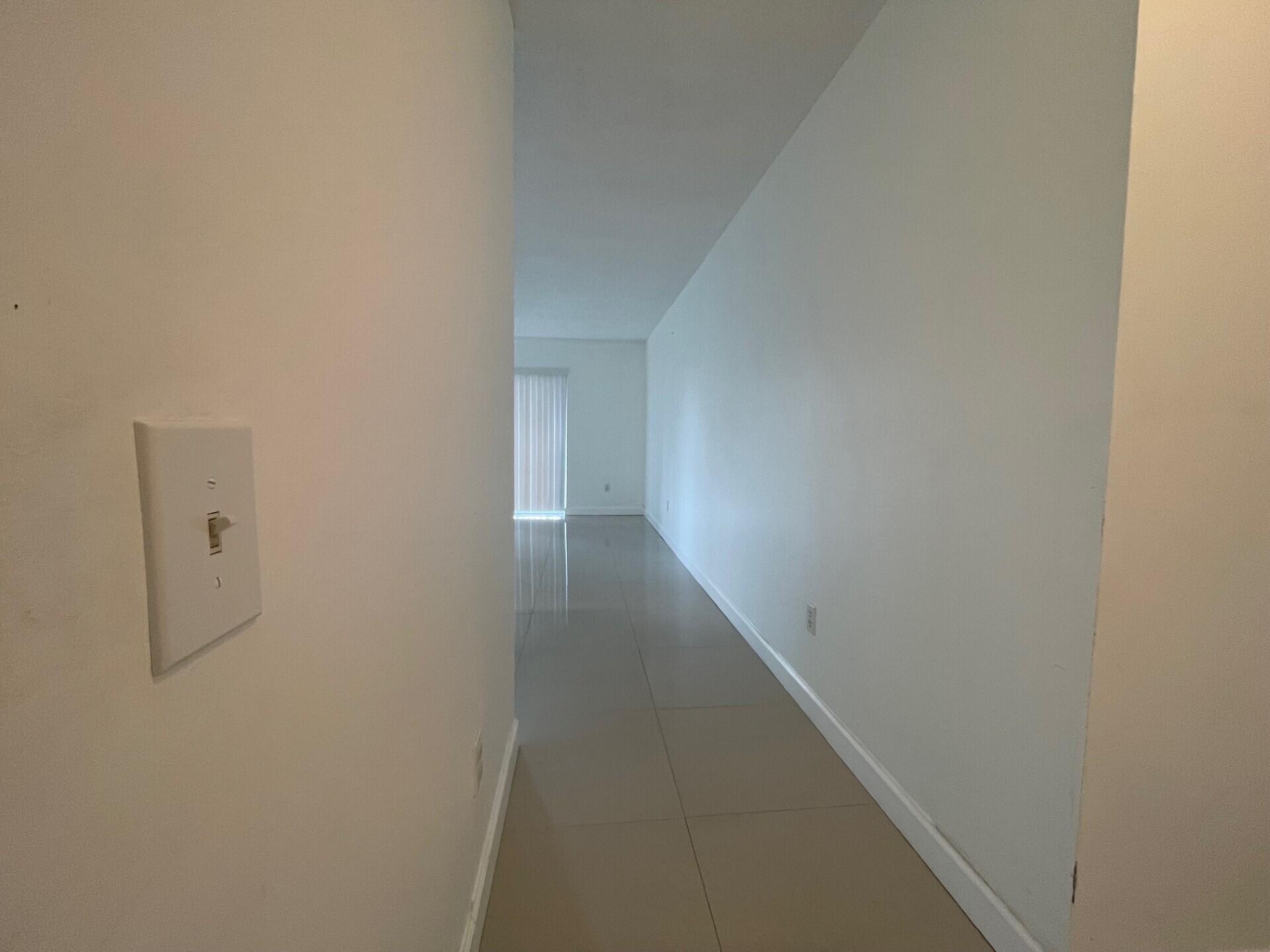 470 S Park Road 302 Property Photo 17