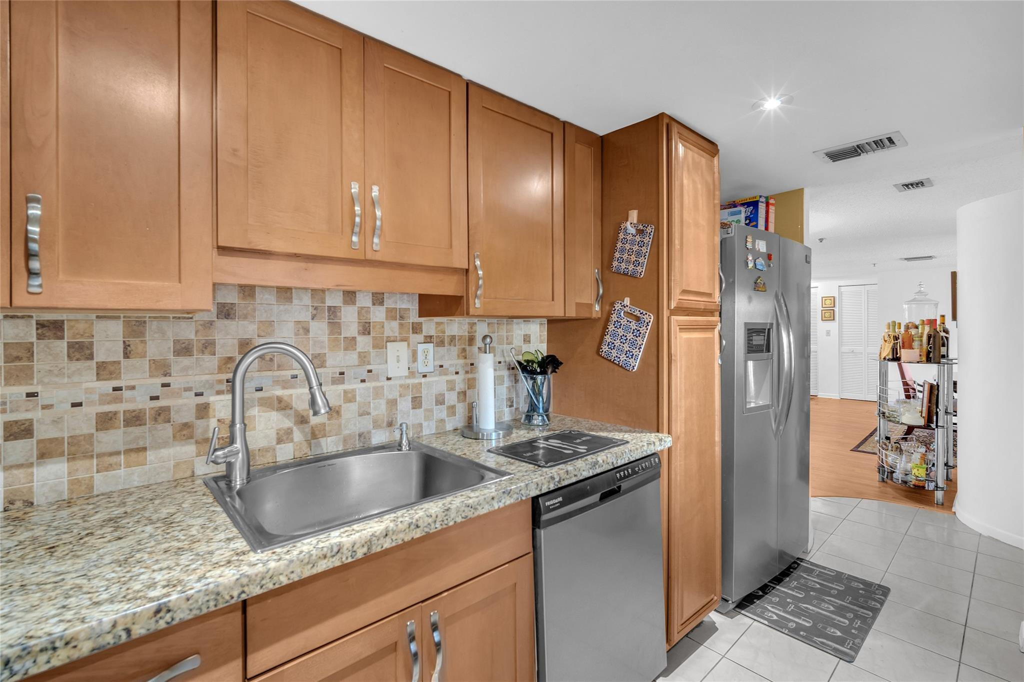 3910 Inverrary Boulevard 308-b Property Photo 13