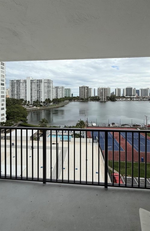 2750 NE 183rd Street 709