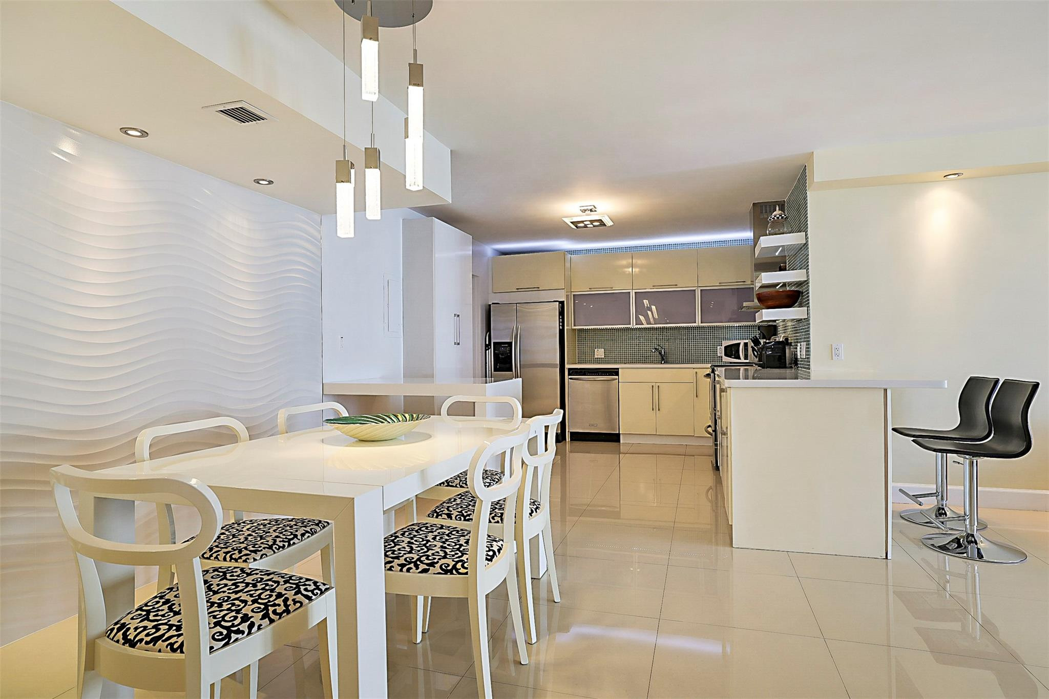 F10548257 Property Photo 12