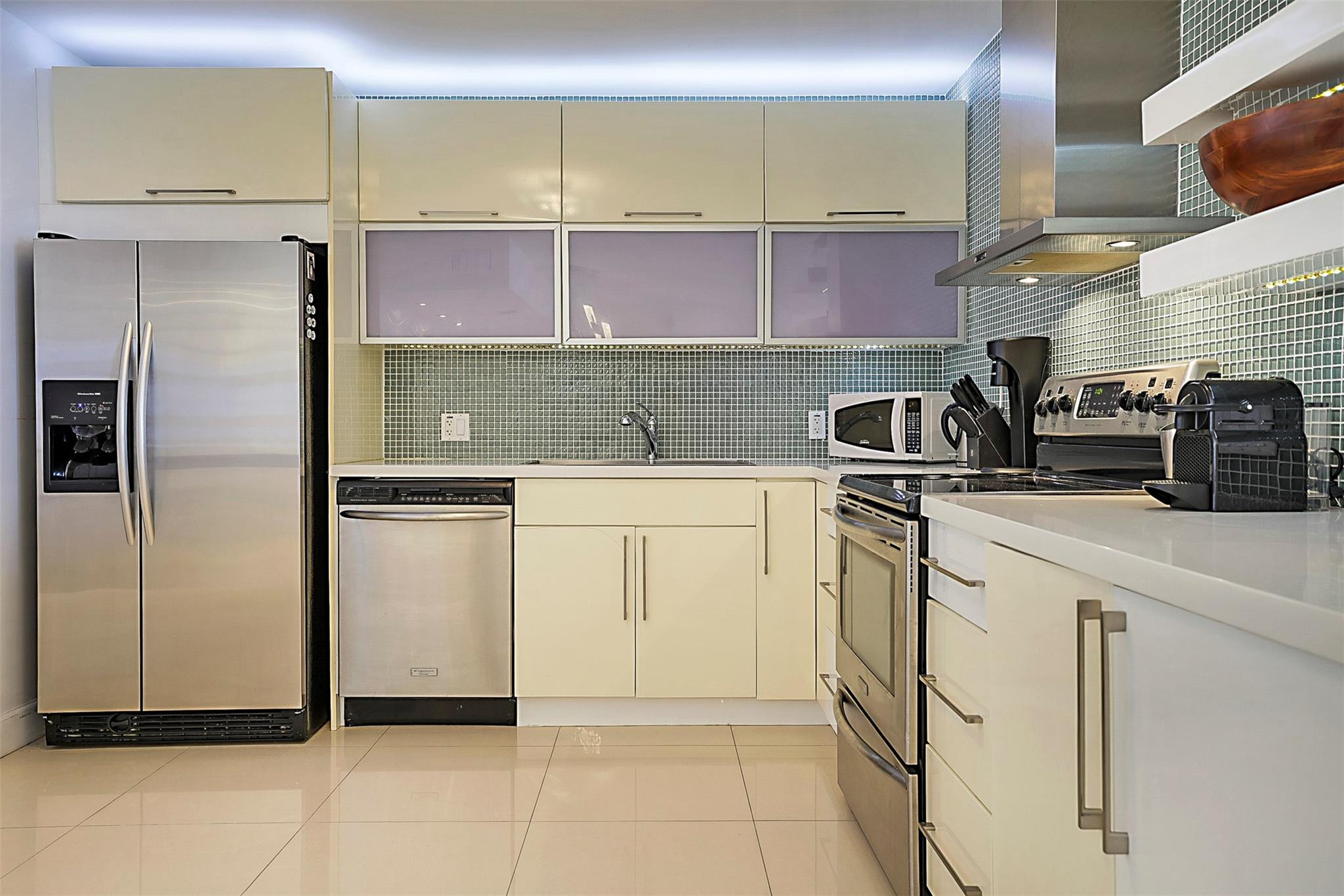 F10548257 Property Photo 13