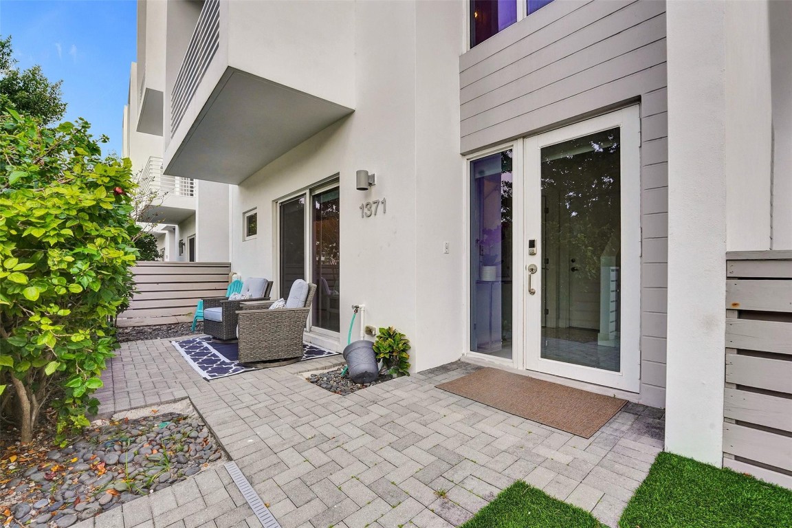 1371 N Ocean Boulevard Property Photo 8