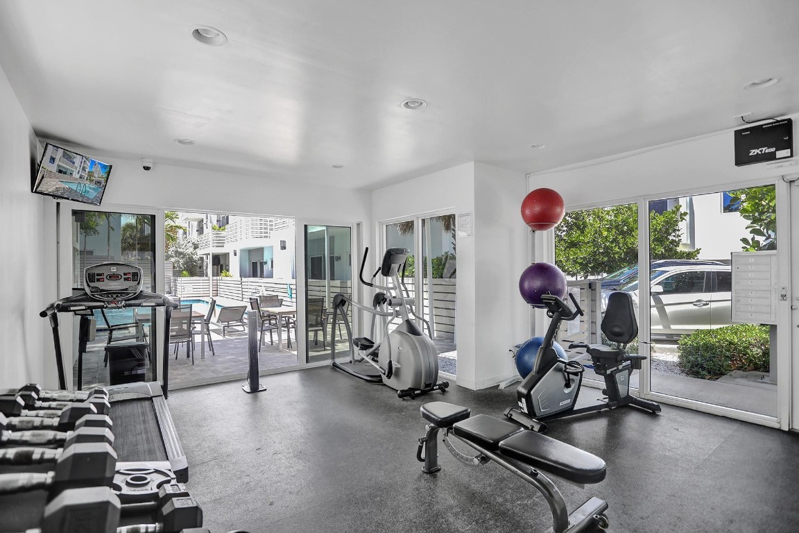 1371 N Ocean Boulevard Property Photo 29