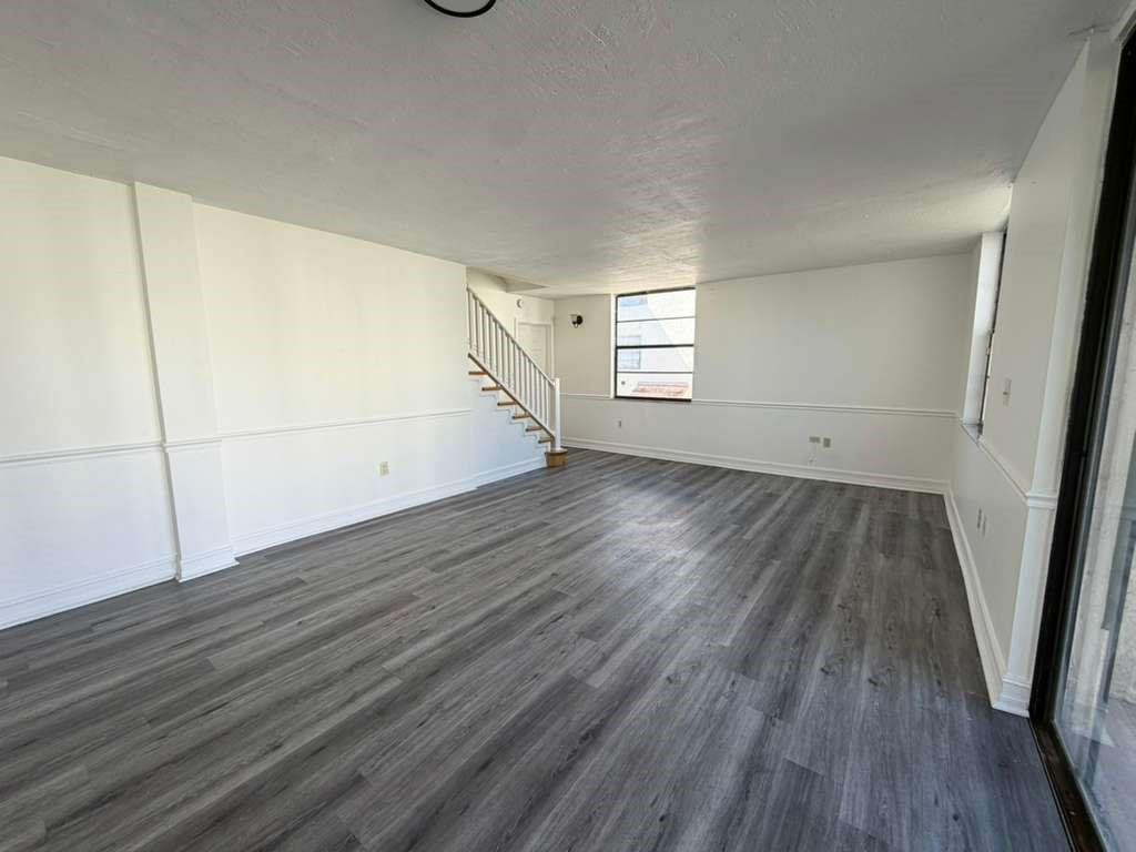 1754 Nw 55th Avenue 204 Property Photo 4
