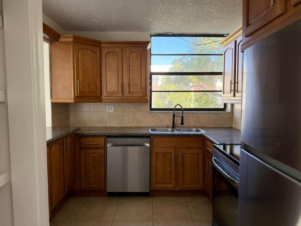 1754 Nw 55th Avenue 204 Property Photo 11