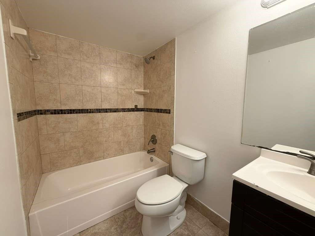 1754 Nw 55th Avenue 204 Property Photo 32