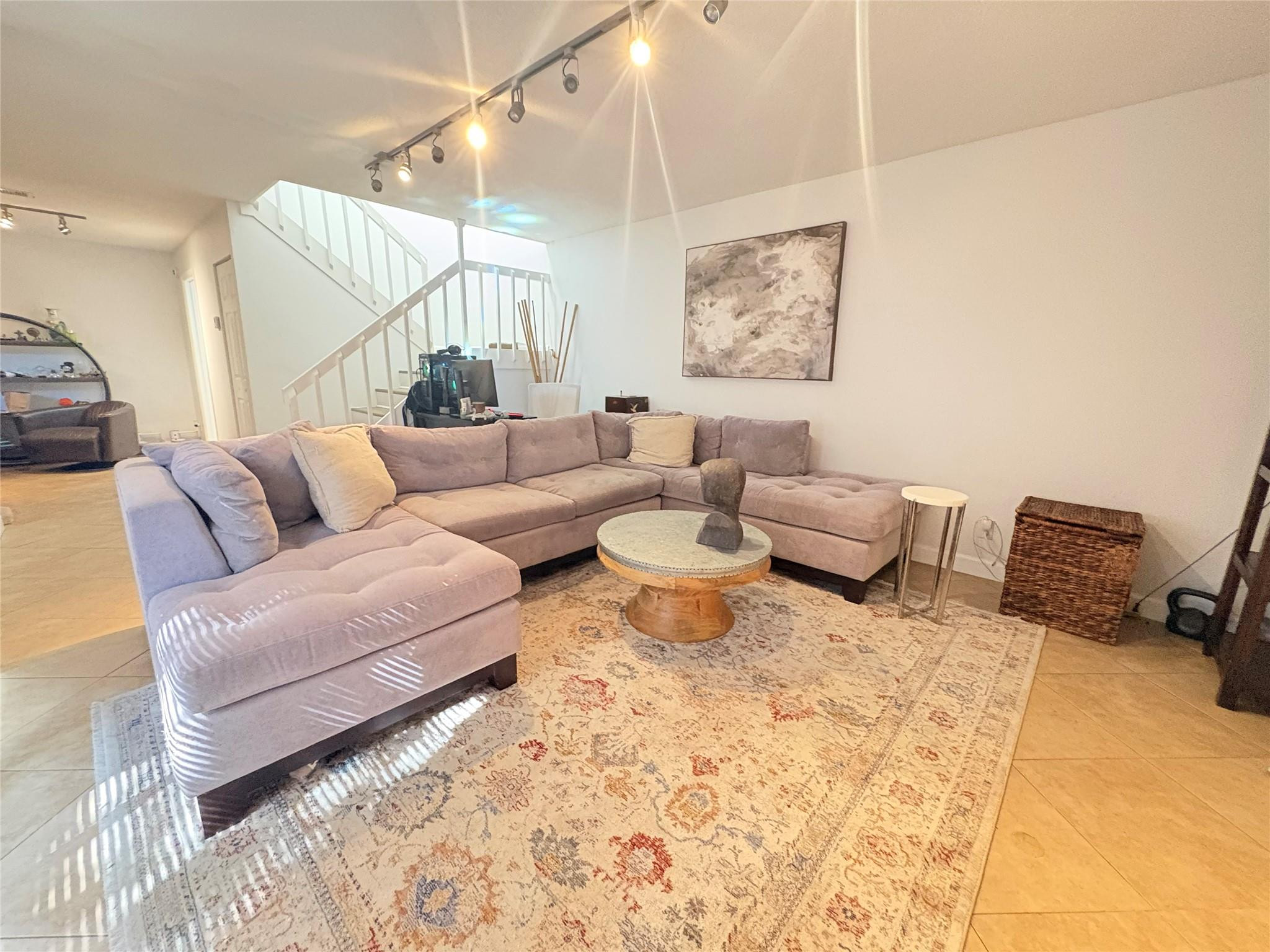 294 Arabian Road 294
