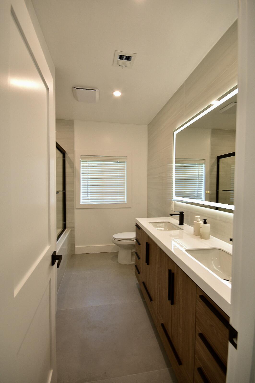 8801 N Miami Avenue Property Photo 12