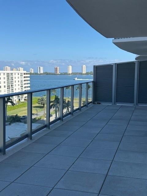 220 Lake Shore Drive 717 Property Photo 2